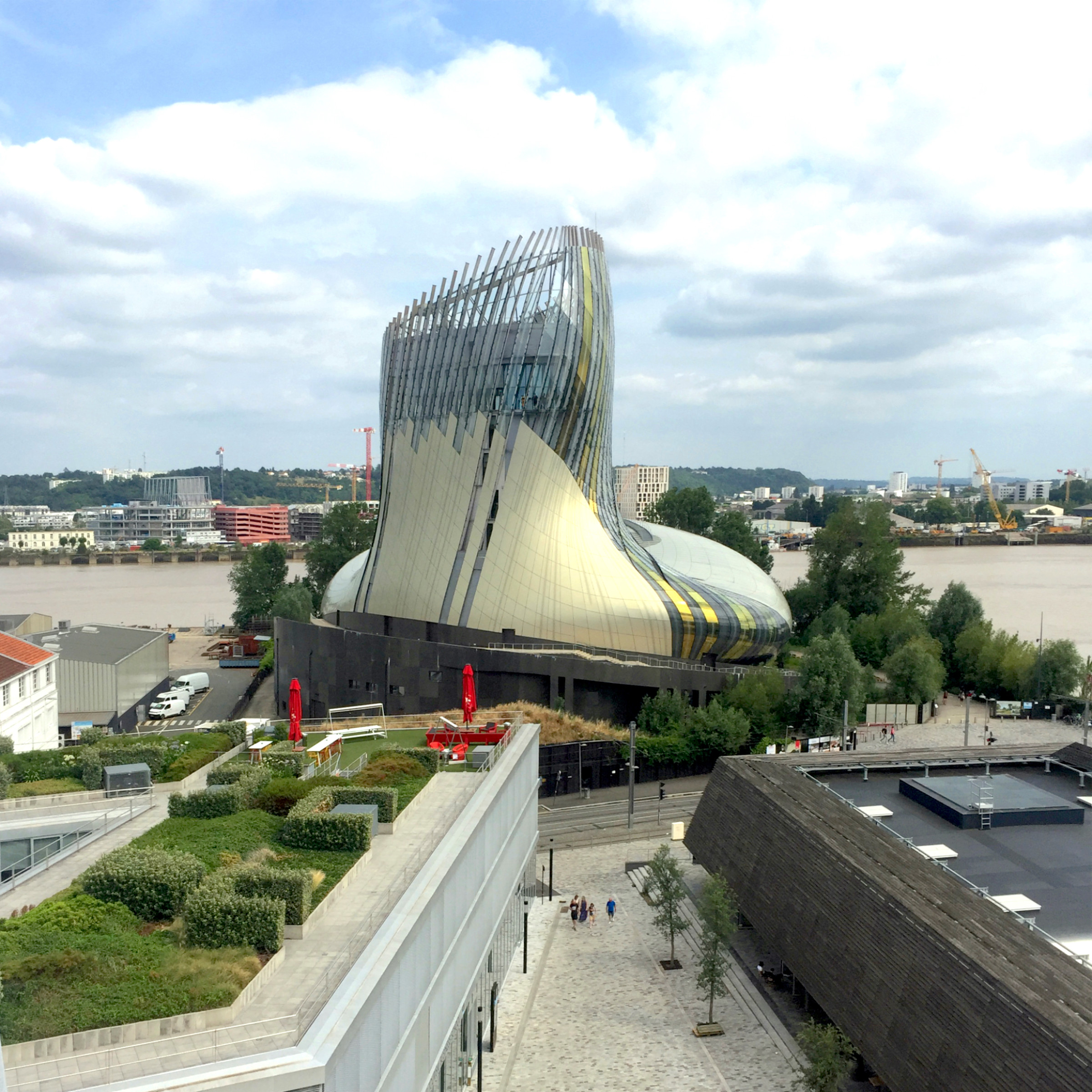 Guiding Architects, tour: From East to West: New Urban Developments (Fig. 2)