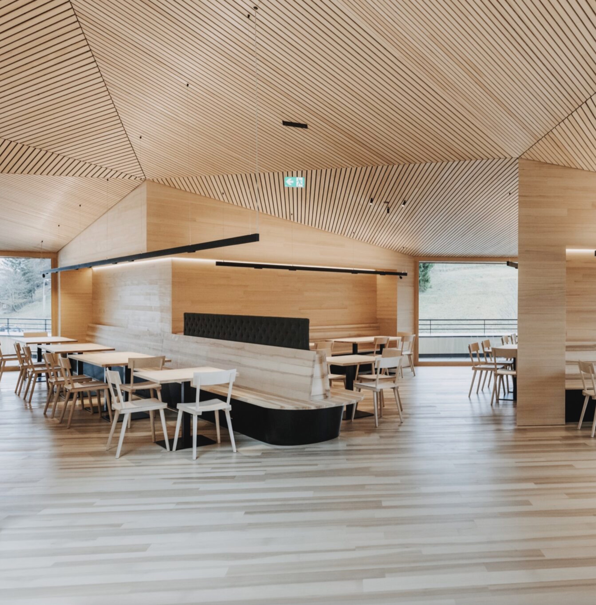Guiding Architects, tour: Hospitality Architecture (Fig. 2)