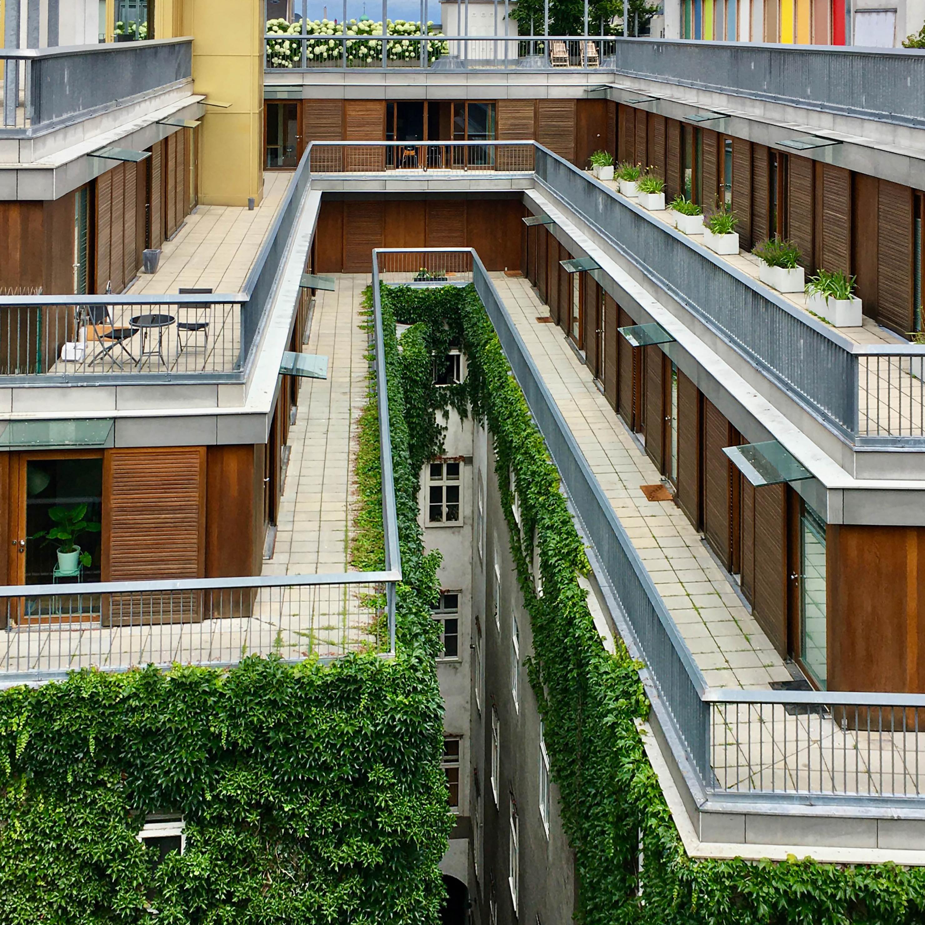 Guiding Architects, tour: Mélange – Contemporary Architecture in the Historic City Center (Fig. 4)