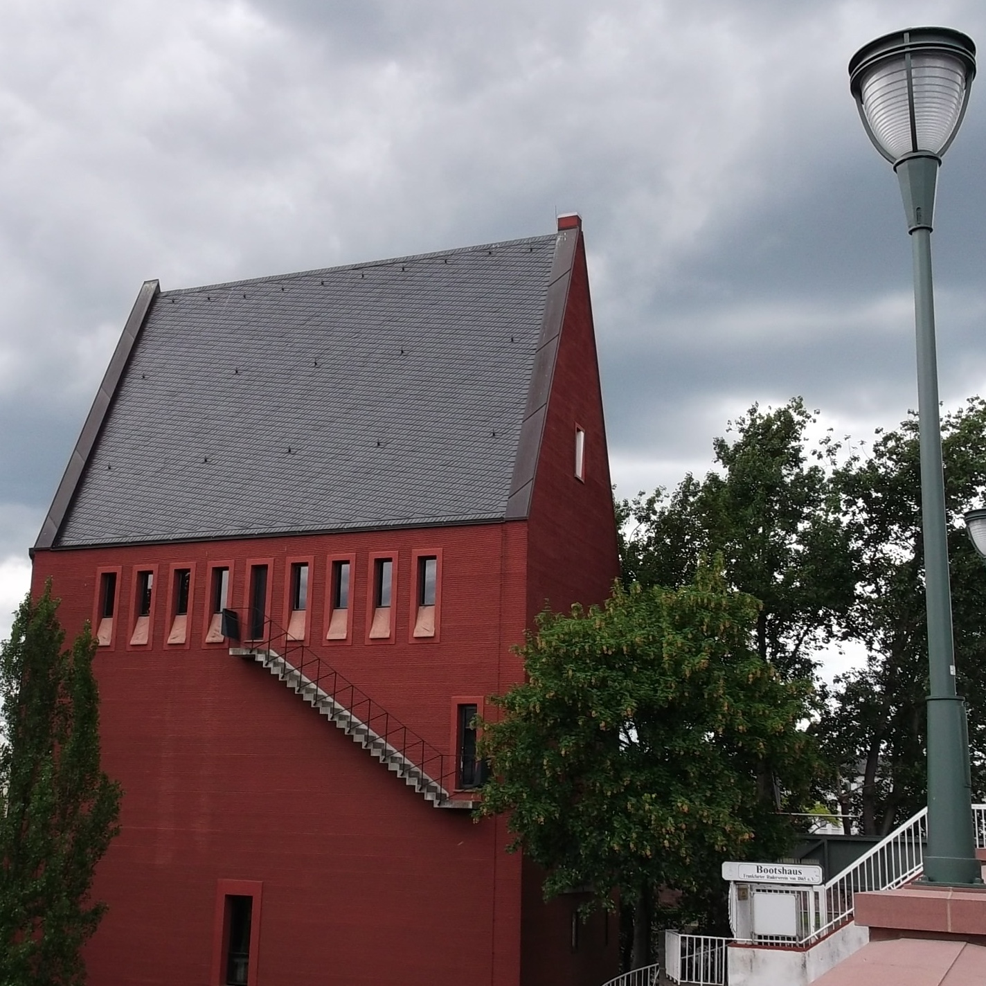 Guiding Architects, tour: Old and 