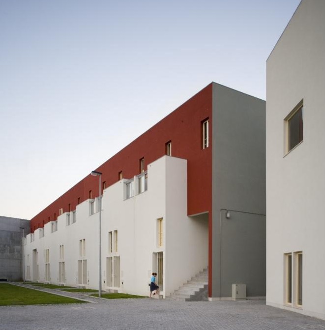 Guiding Architects, tour: Porto’s Social Housing (Fig. 1)