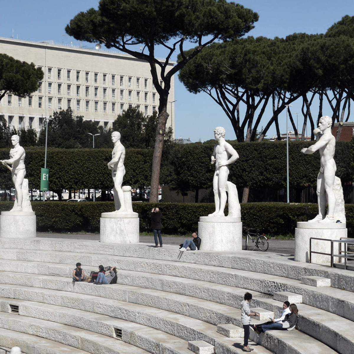 Guiding Architects, tour: Rationalist Rome: EUR (Fig. 6)