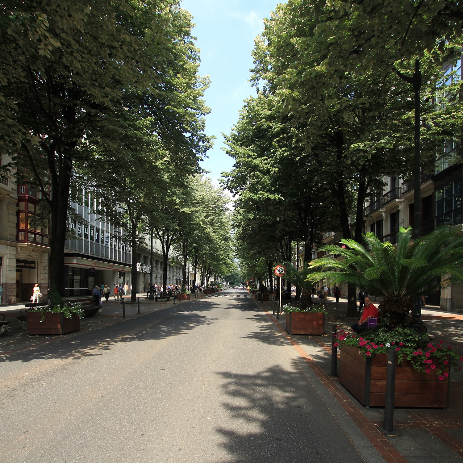 Guiding Architects, tour: The Ensanche - The geometrical city center of Bilbao (Fig. 6)