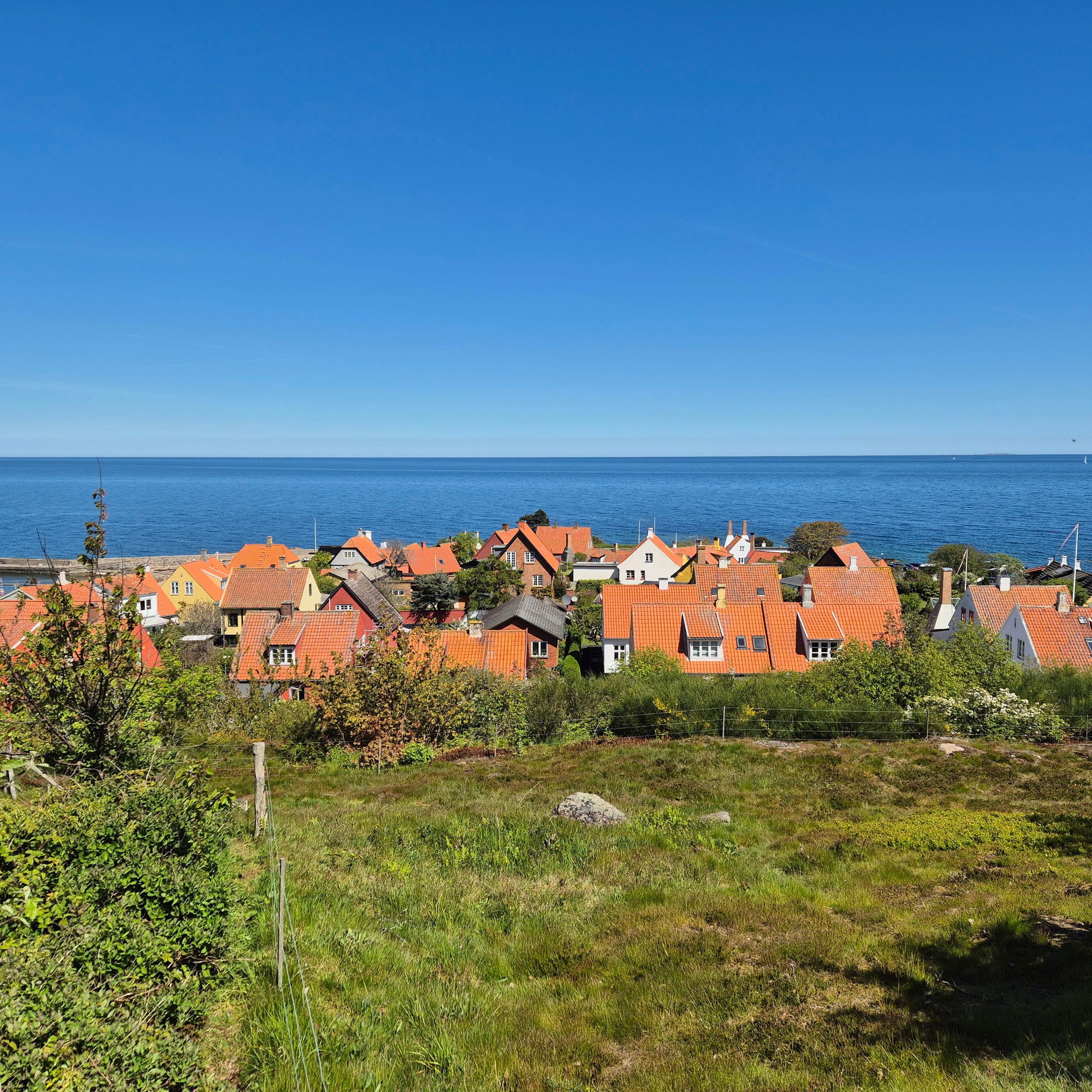 Guiding Architects, tour: The Green Energy And No-waste Island (Fig. 1)