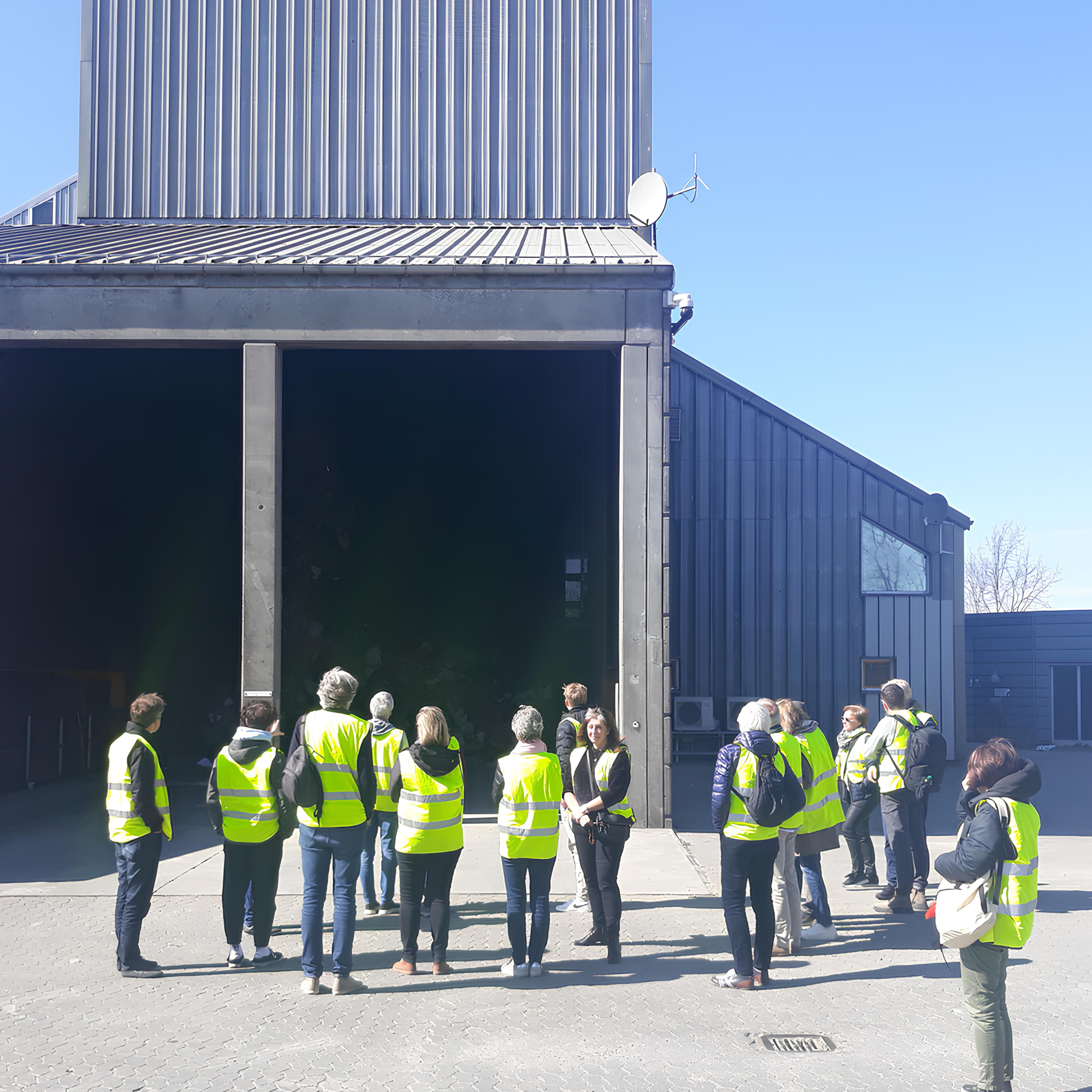 Guiding Architects, tour: The Green Energy And No-waste Island (Fig. 5)