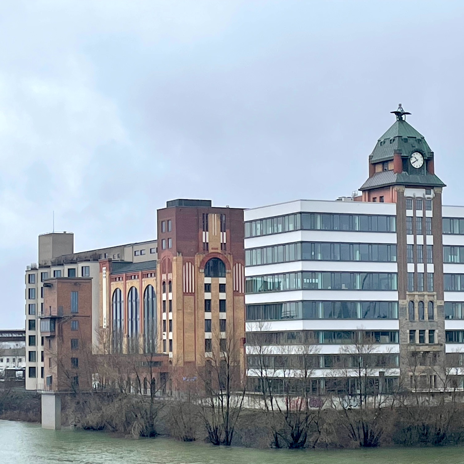 Guiding Architects, tour: The Media Harbour (Fig. 2)