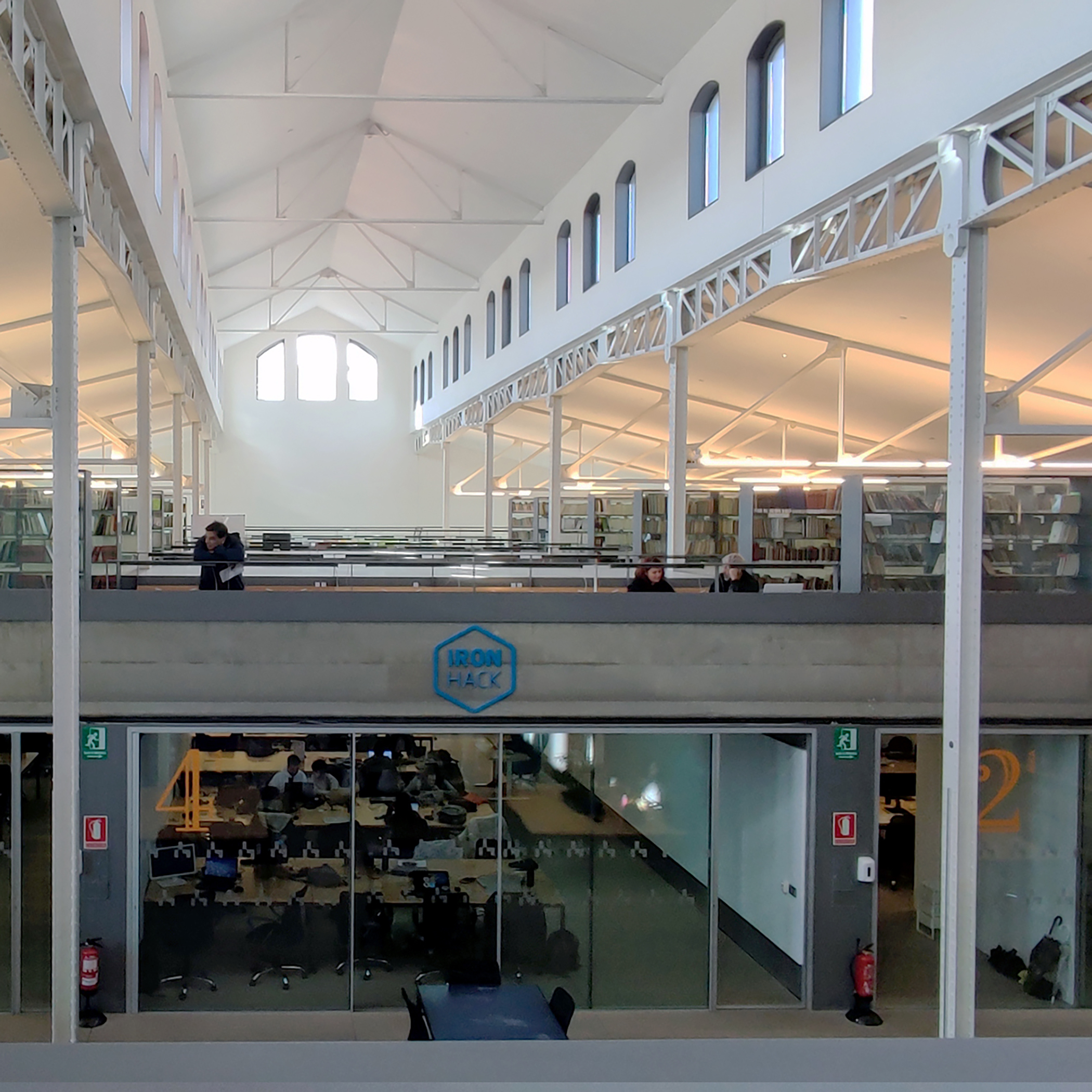 Guiding Architects, tour: The new Madrid Río River Park (Fig. 6)