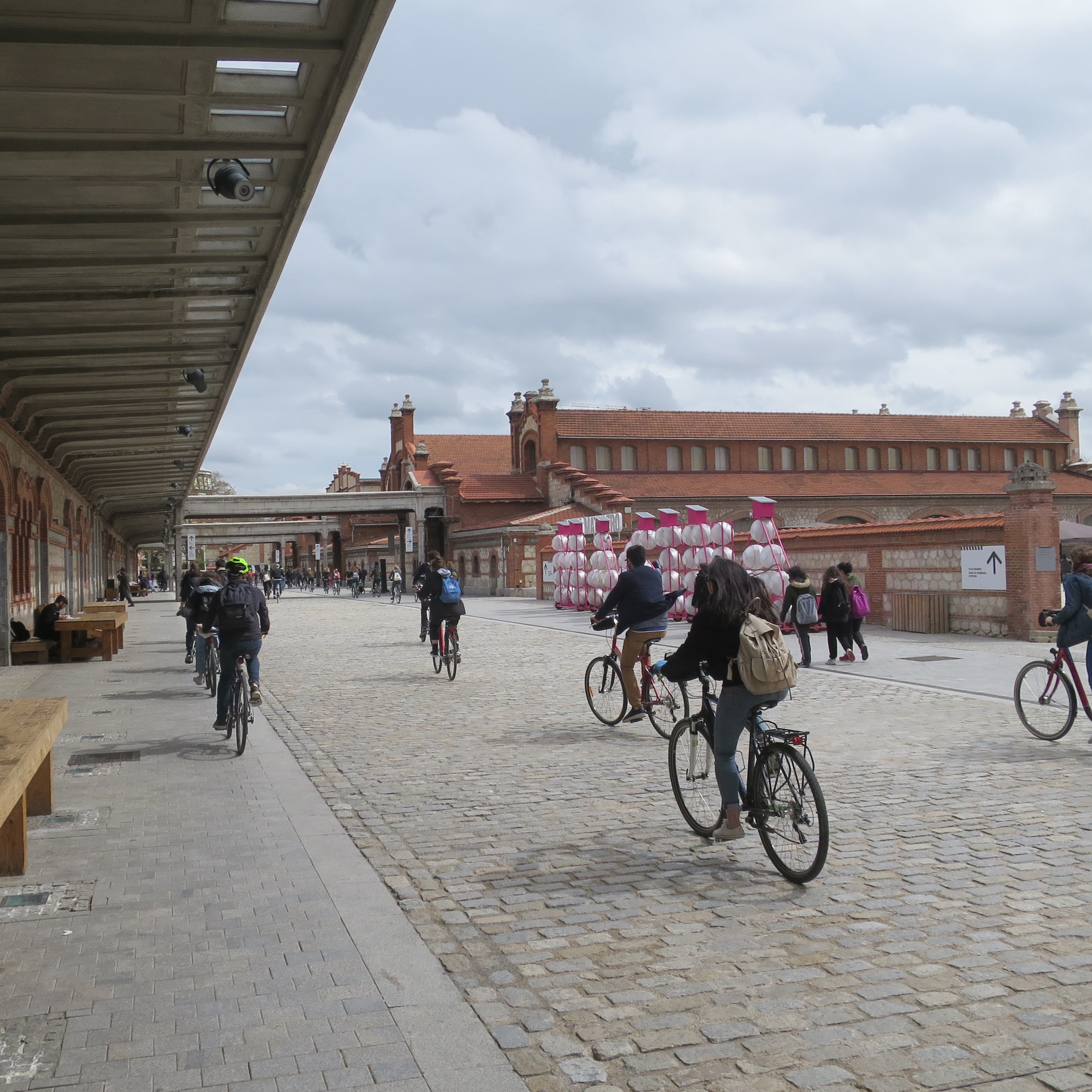Guiding Architects, tour: The new Madrid Río River Park (Fig. 5)