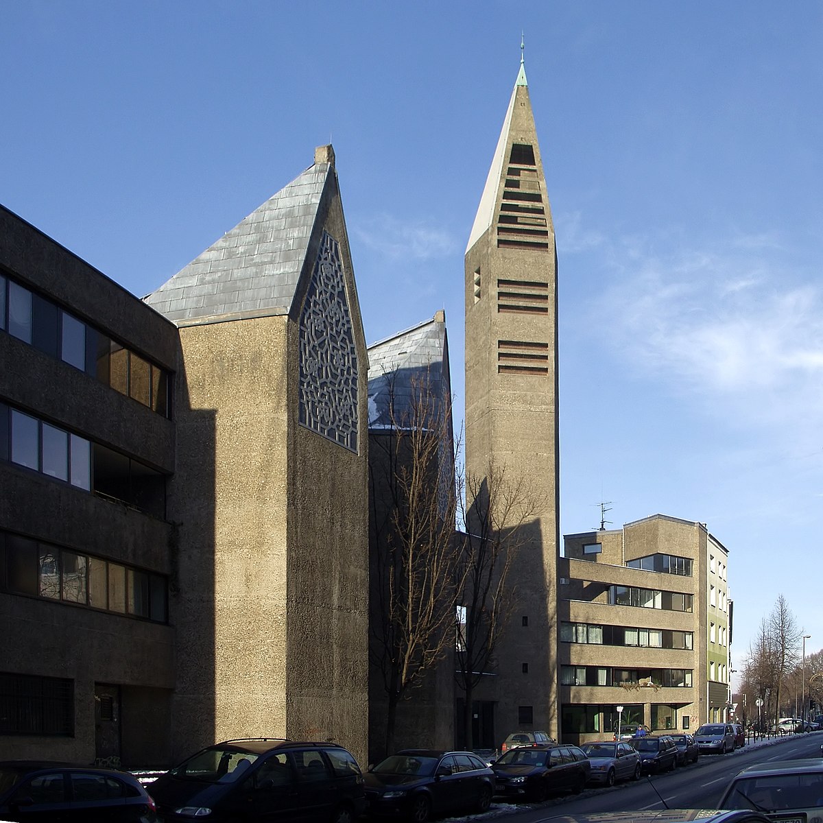 Guiding Architects, tour: Tour brut: Cologne in the 1960s (Fig. 5)