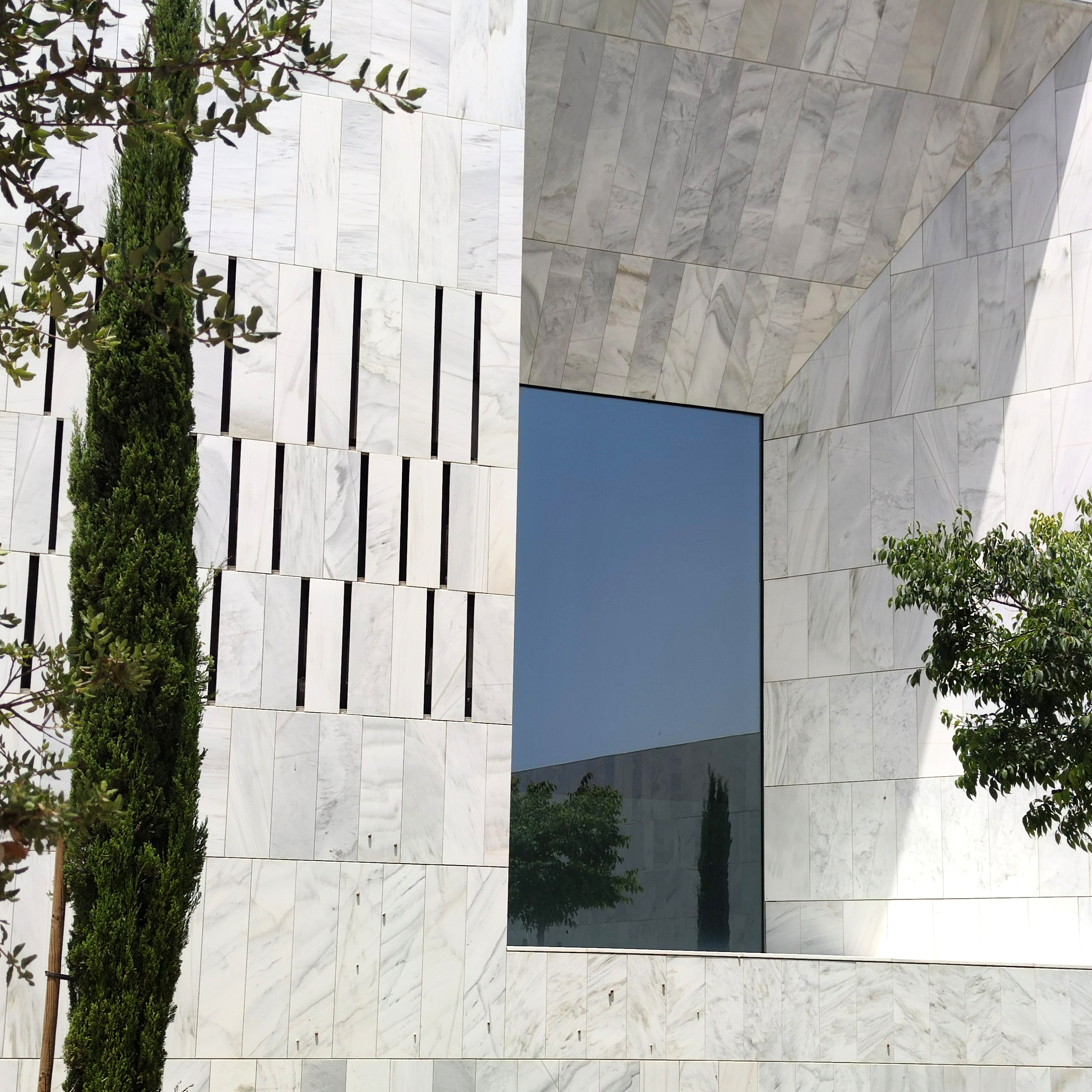Guiding Architects, tour: Urban Evolution and contemporary Architecture (Fig. 1)