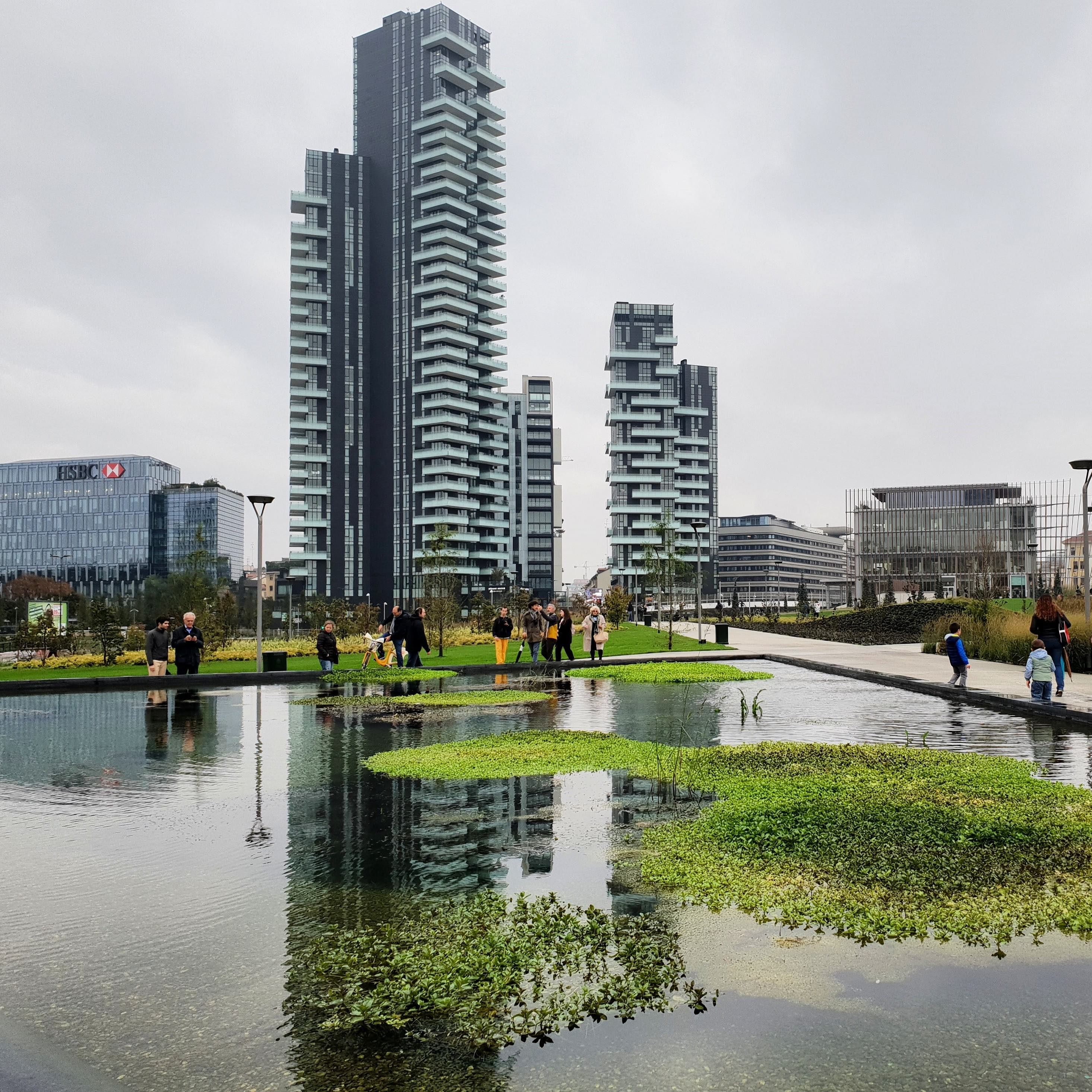 Guiding Architects, tour: Stadterneuerung und zeitgenössische Architektur (Fig. 1)