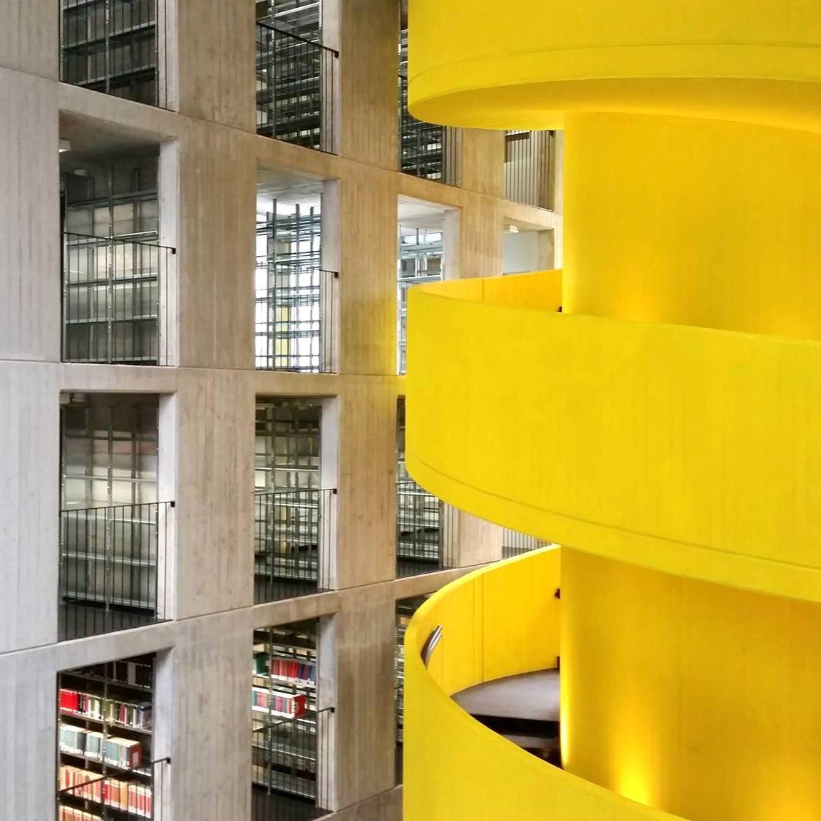 Guiding Architects, tour: Stadterneuerung und zeitgenössische Architektur (Fig. 4)