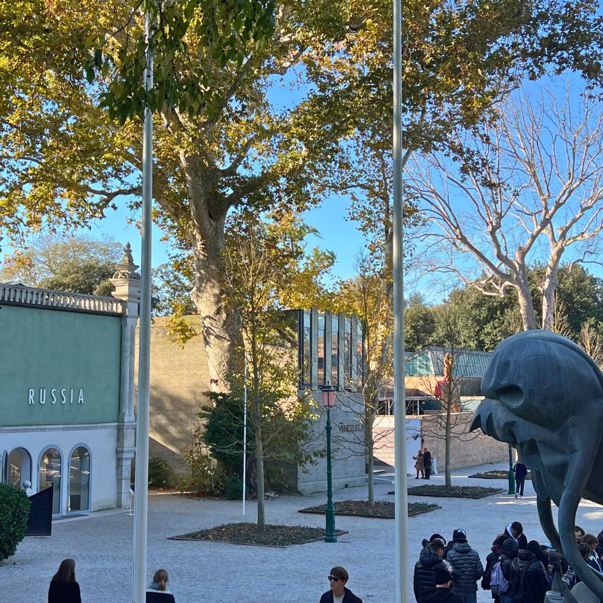 Guiding Architects, tour: Venice Biennale (Fig. 3)