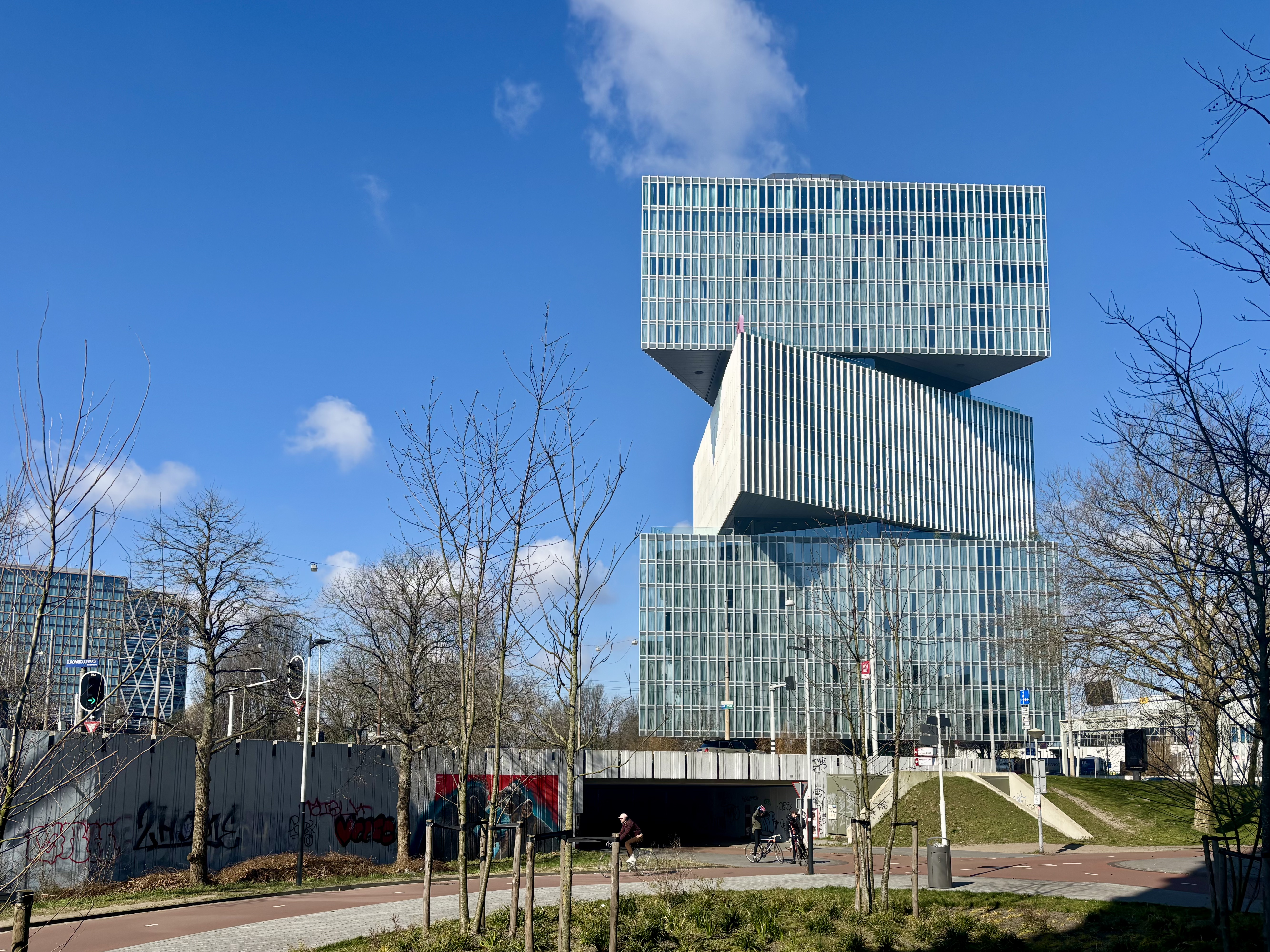 Guiding Architects, tour: Zuidas Business District (Fig. 6)