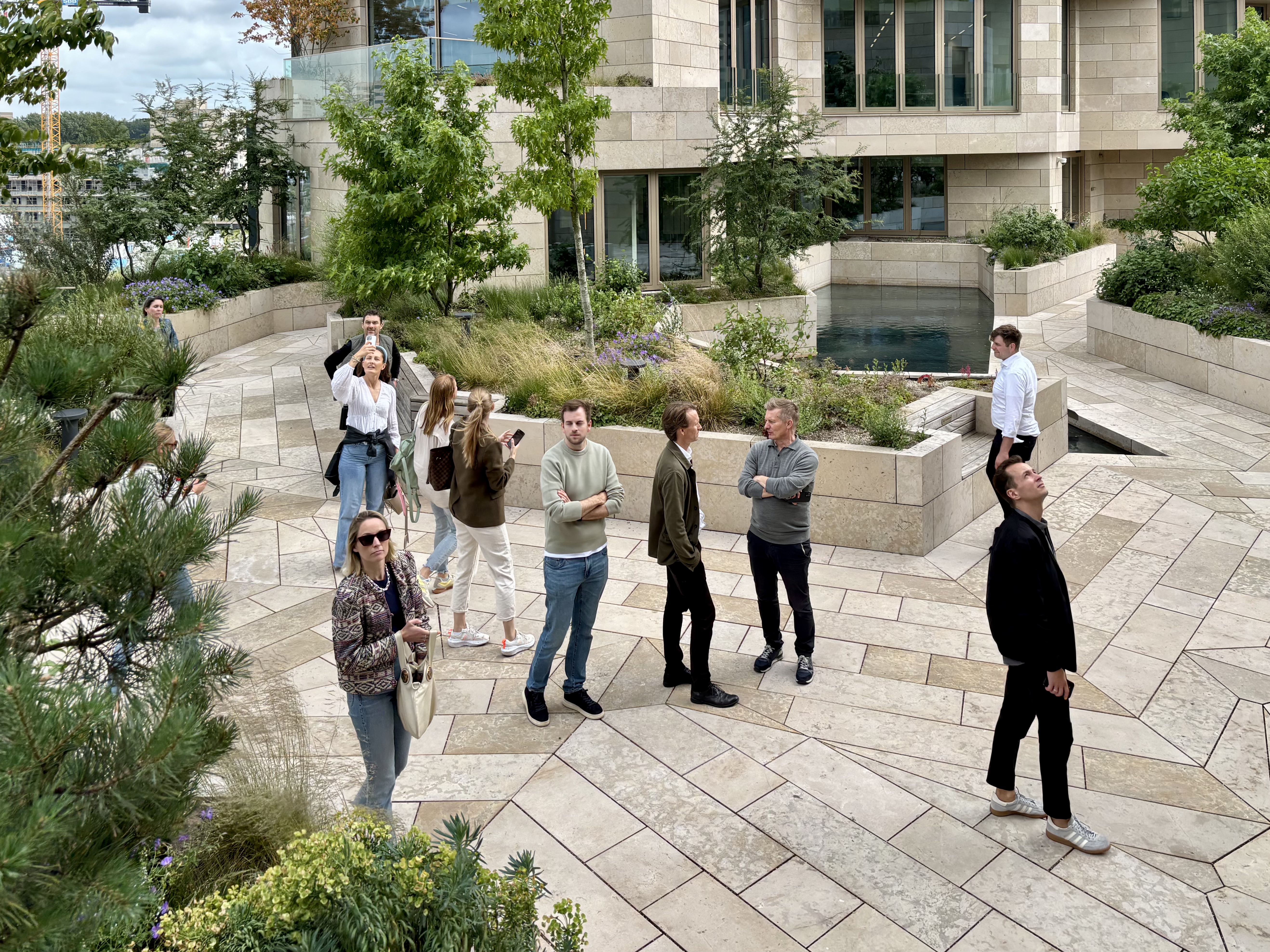 Guiding Architects, tour: Zuidas Business District (Fig. 5)