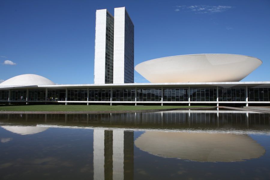 Brasilia National Congress_Oscar Niemeyer_copyright Barbara Iseli ...