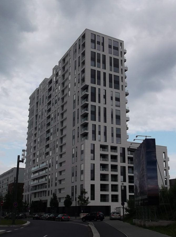 Housing fuels a new high-rise town in Frankfurt am Main
