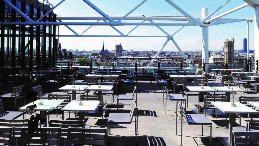 The outside presents views over historic Paris. Copyright: All rights reserved.