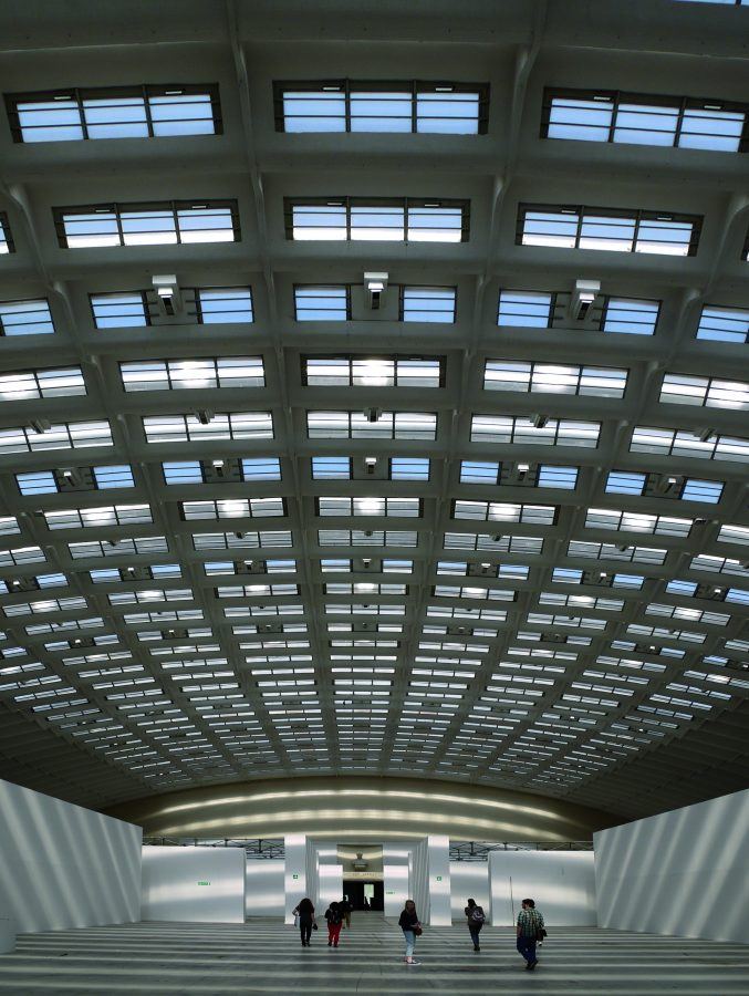 “Torino Esposizioni” hall indoors, with Nervi’s very own ceiling.