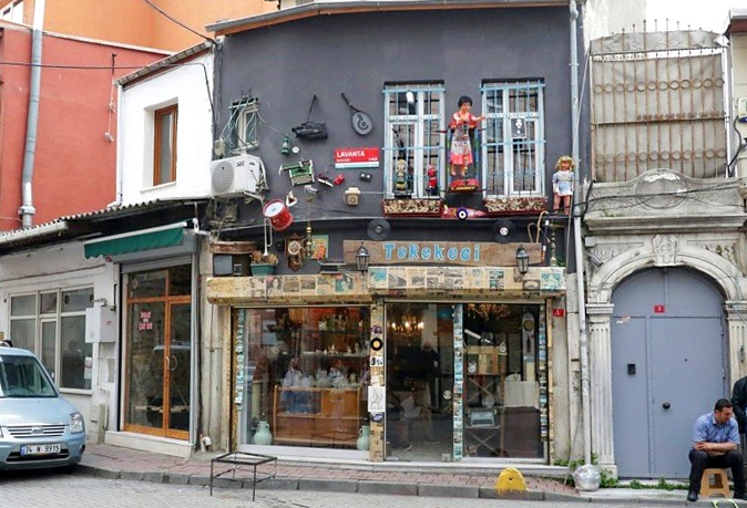 One of the new shops opening in Balat. Copyright: Cengiz Tokgöz.