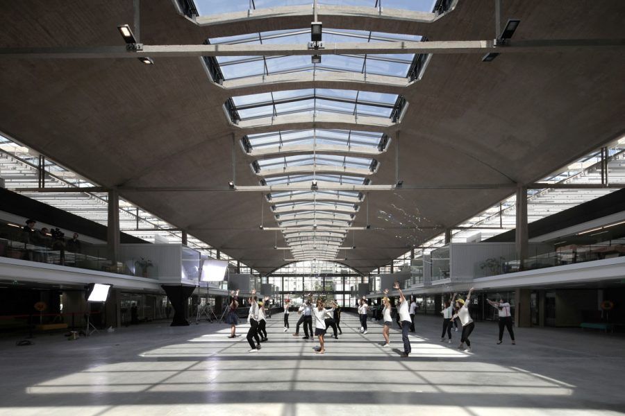 The main hall at Station F. Copyright: Patrick Tourneboeuf.