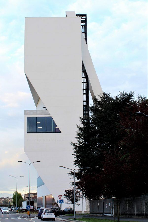 The irregular geometry of the tower varies according to different observation points - Fondazione Prada by OMA. Copyright: Carlo Berizzi.