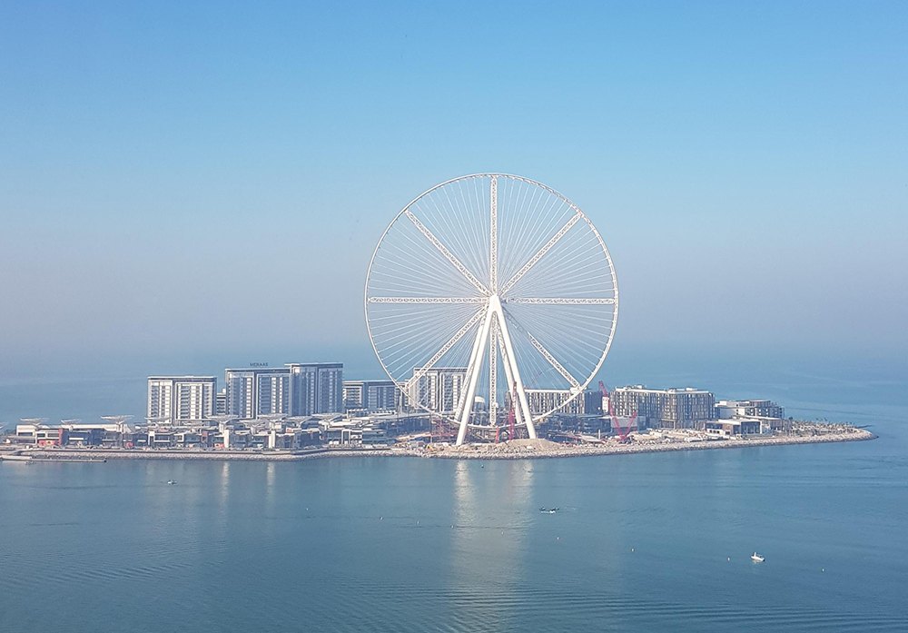 View of the Ain Dubai under construction - Guiding Architects