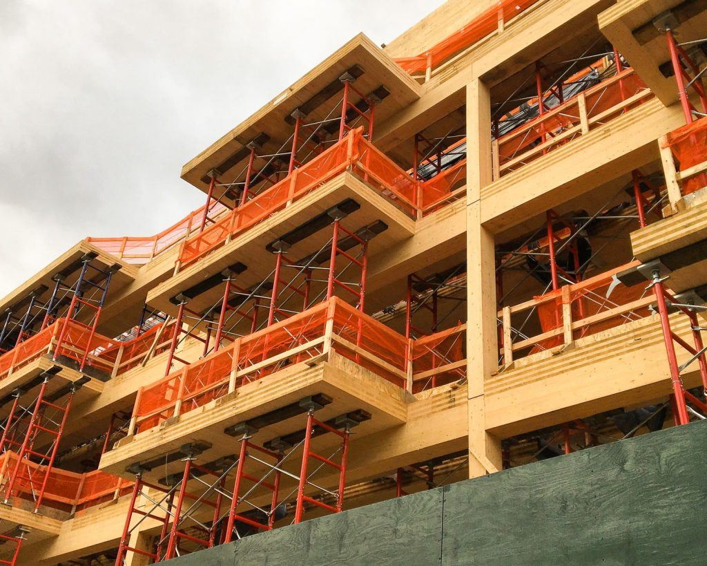 In the US where most balconies and other concrete façade elements are still being built without thermal break, CLT offers a great chance to naturally avoid this loss of energy. Photo by ©Loadingdock 5