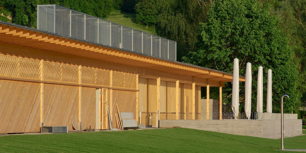 Austria, Vorarlberg, Bregenz: OPEN-AIR BATH LOCHAU - SPRING 2020 (Architekten Innauer Matt). Willem Bruijn ©onehundredyears.eu