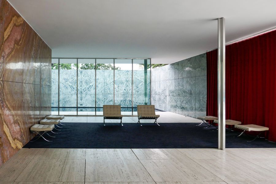 Mies van der Rohe Pavilion. Barcelona. Photo by ©GA Barcelona. Virtual Tours on modern architecture, by Guiding Architects