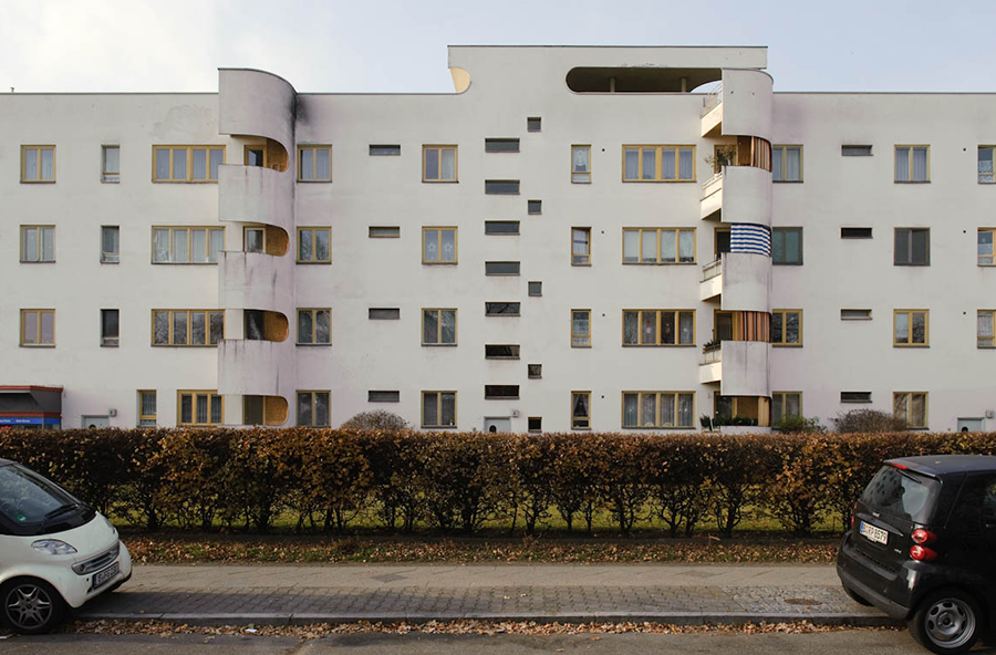 Panzerkreuzer Scharoun, Berlin. Photo by: ©Erik-Jan Ouwerkerk. Virtual Tours on modern architecture, by Guiding Architects