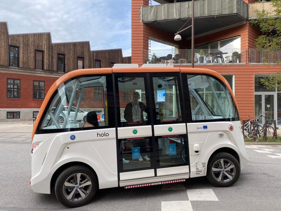 Driverless minibus. 