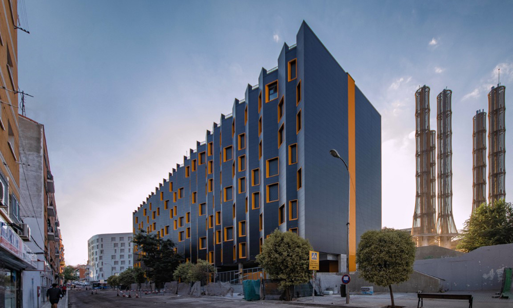 RESIDENTIAL BUILDING FOR SOCIAL HOUSING BY CAMACHO-MACIA ARQUITECTOS, photo courtesy of EMVS