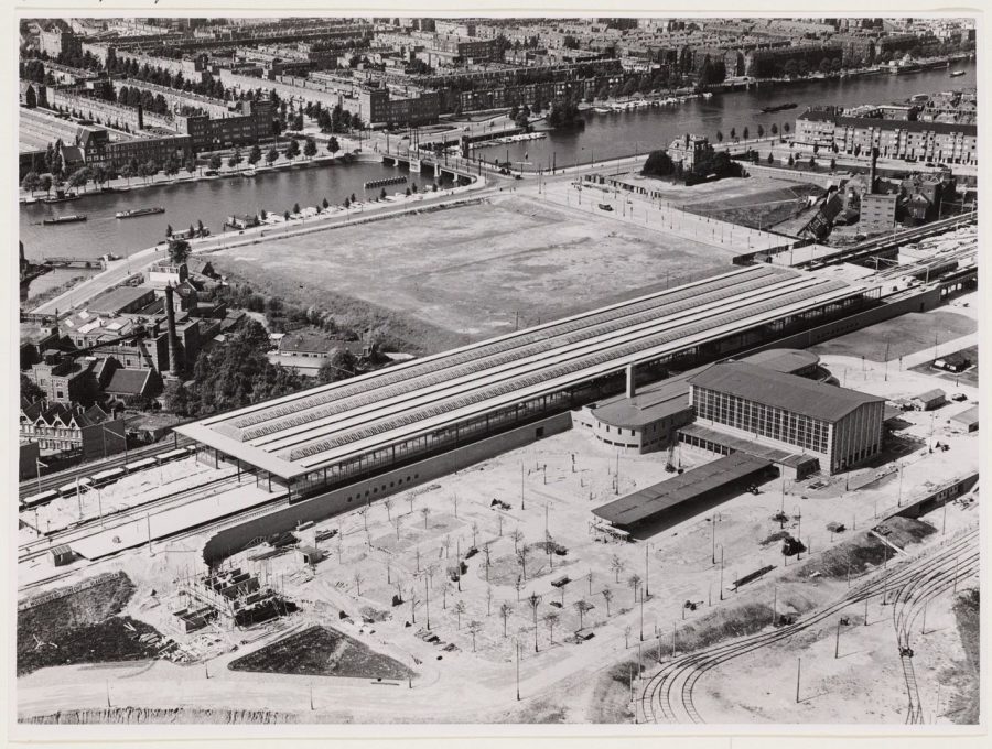 Amstel Station in Augst 1929. - gare d'amstel