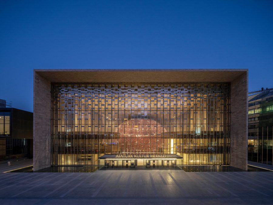 Exterior at night. The Phoenix. Photo by: ©Emre Dörter (Tabanlıoğlu Architects)