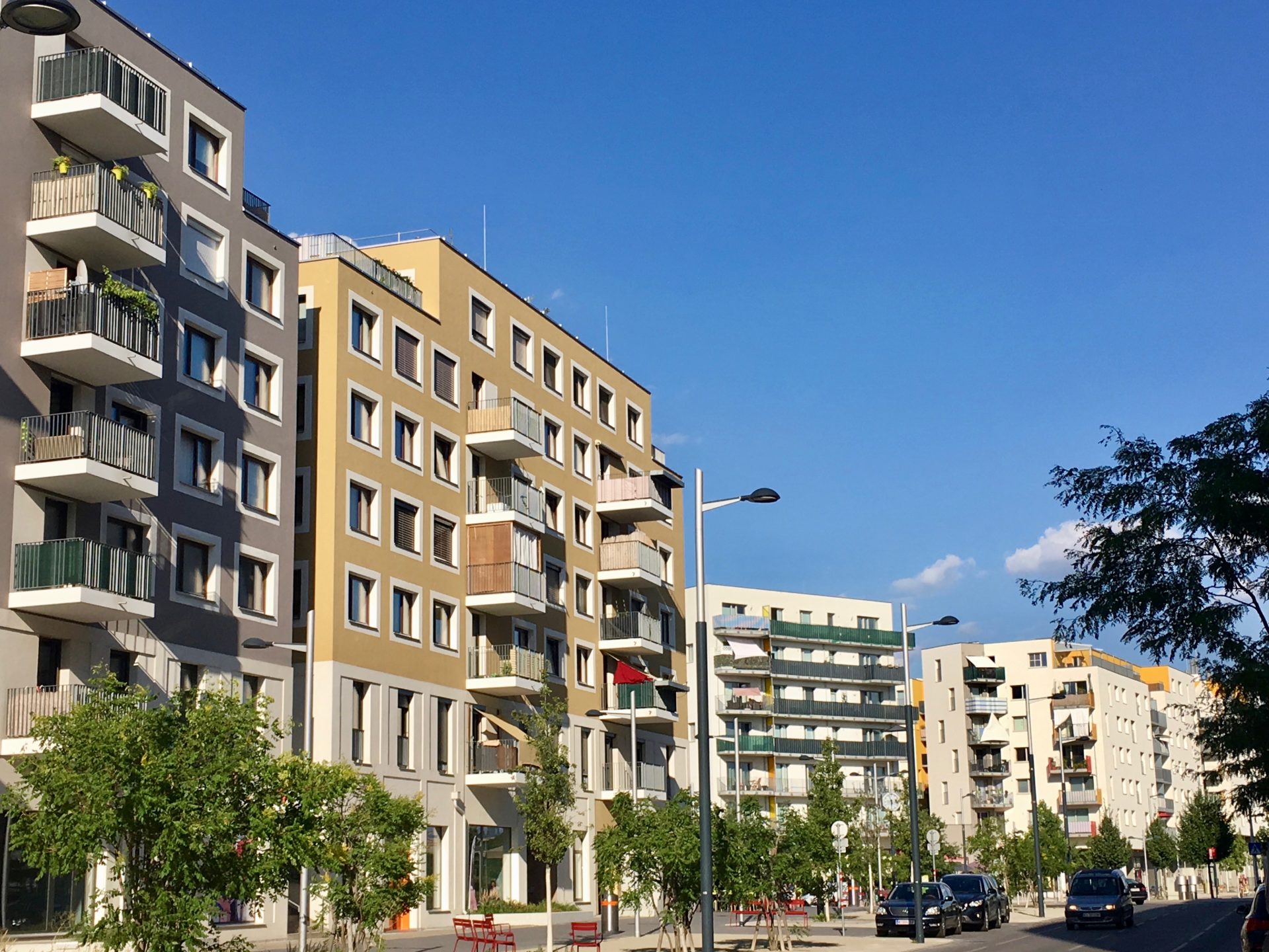 Seestadt Aspern: Tovatt Architects & Planners , 2005. WAS Residential project: AWG Architektur , 2015. Maria - Tusch - Strasse: 3:0 Landschaftsarchitektur, 2015.