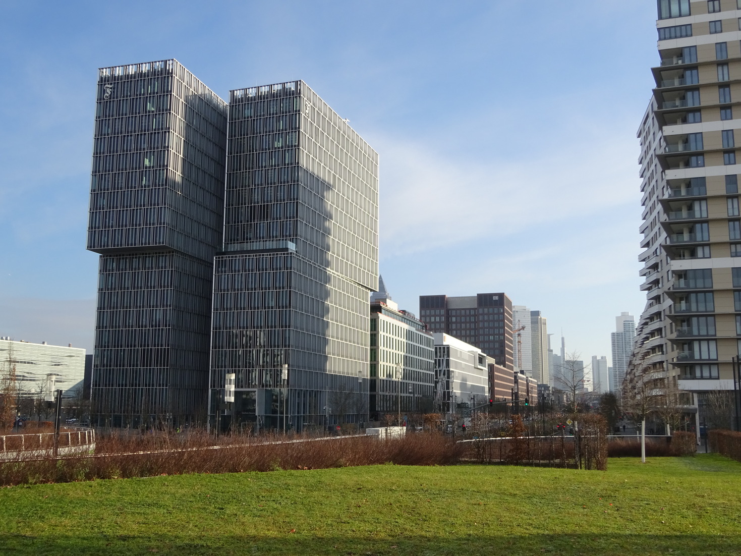 Frankfurter Allgemeine Tower – view from Europagarten.