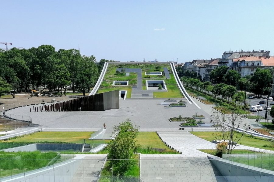 Museum of Ethnography Budapest - the entire roof of the museum can be walked on. 