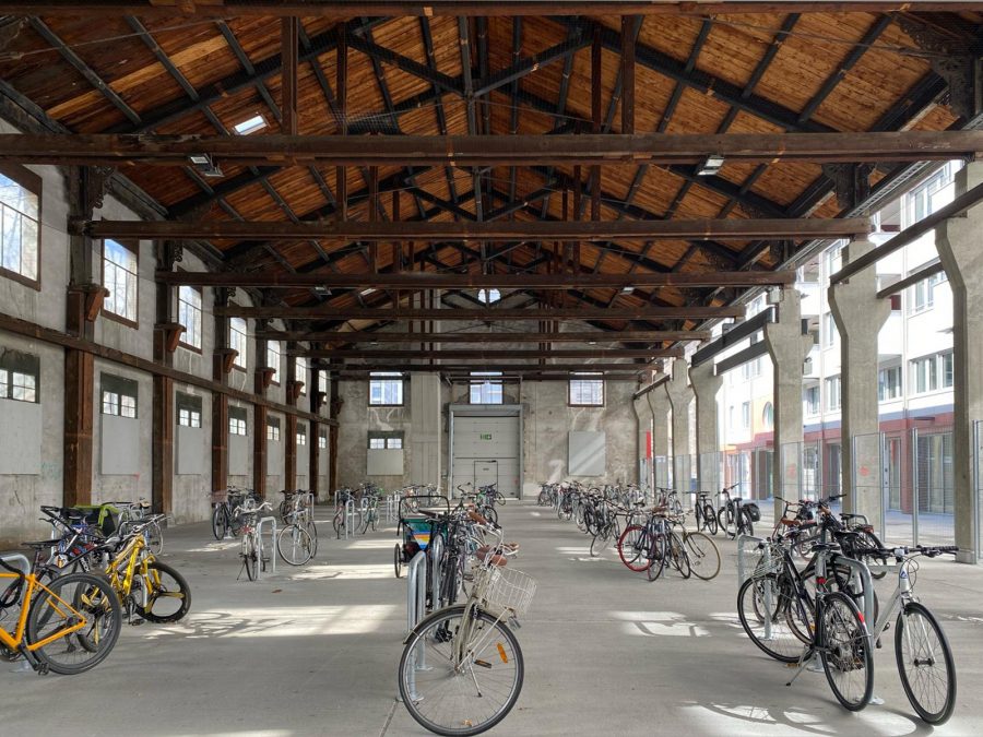 Bicycle Hall Letzitower_former rail yard. Photo by: ©Barbara Petri - Zurich-Altstetten