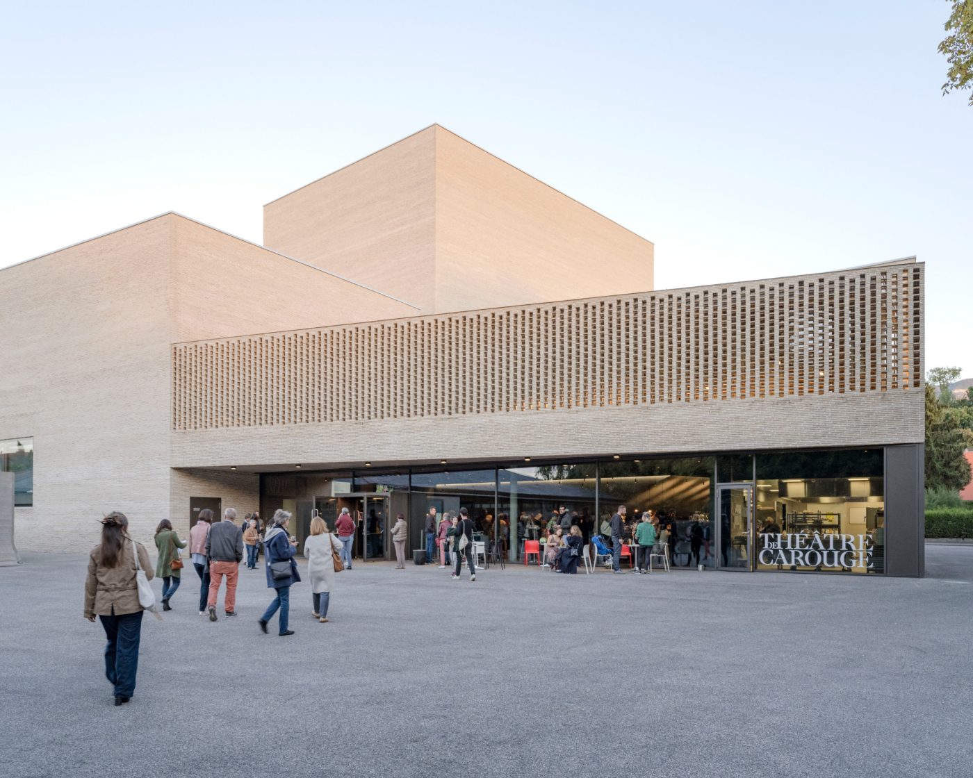 InsighTour Théâtre de Carouge: a dialogue between brick, light, and the performing arts.